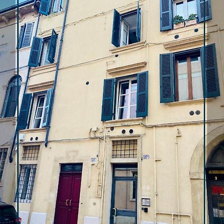 Un Punto Al Cuore A Verona Ngoại thất bức ảnh