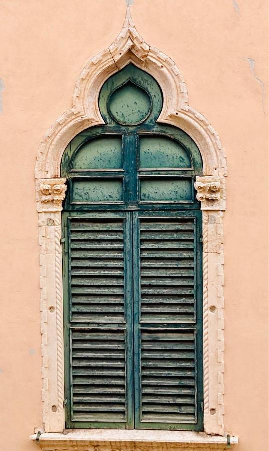 Un Punto Al Cuore A Verona Ngoại thất bức ảnh